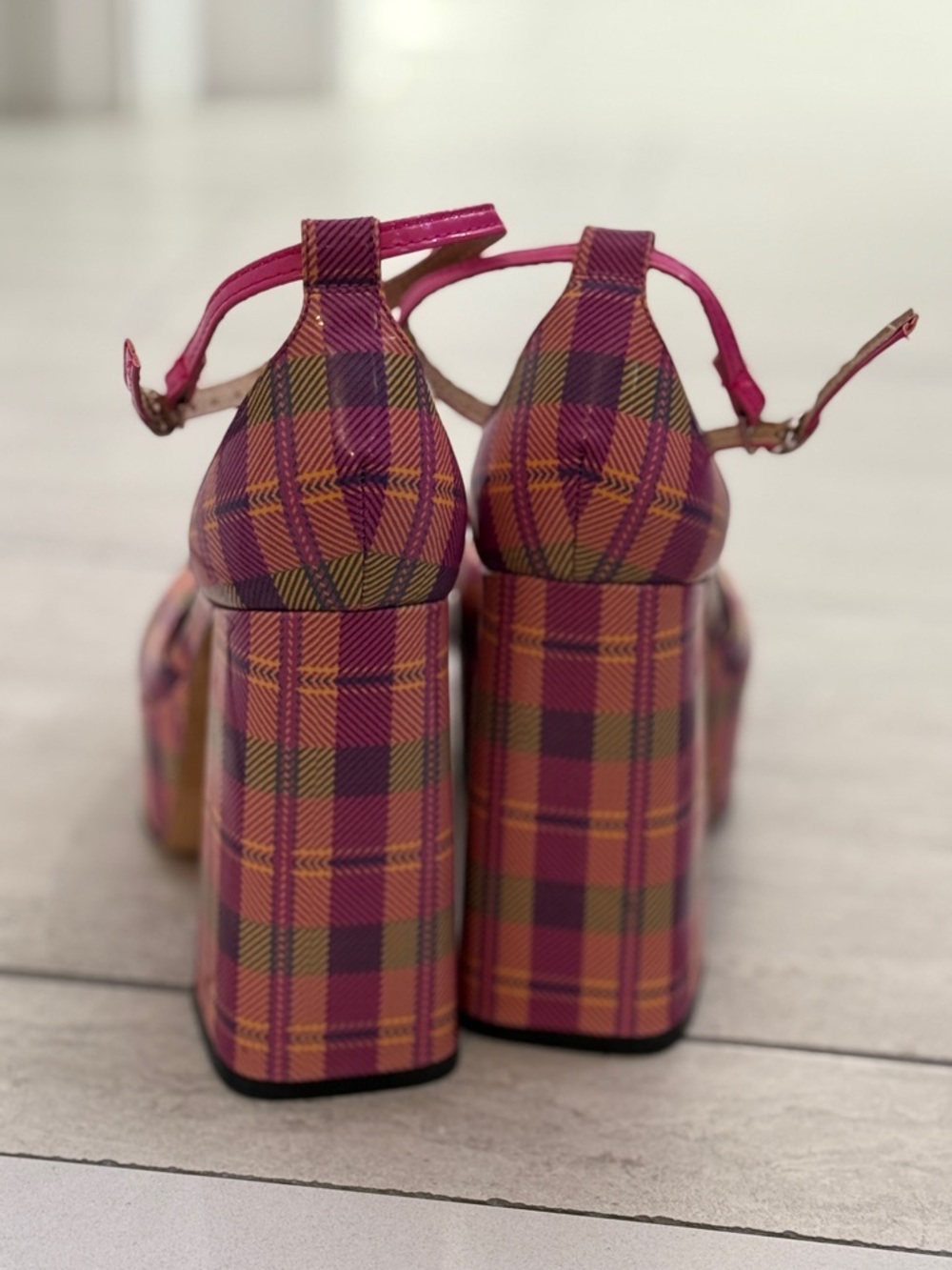 Larroudé Plaid Platform Heels – Pink Multi Statement Ankle Strap Pumps - size 9 - Picture 5 of 12